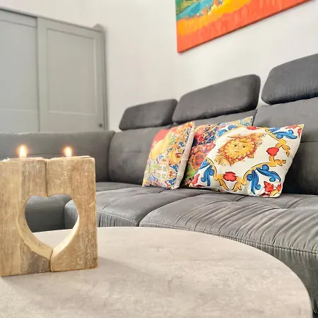 Casaviva - Lovely Bilo In Ancient Apartment